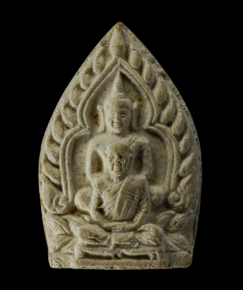 17Aug24 (136)p.jpg - พระผงเจ้าสัวพิมพ์ซ้อน หลวงพ่อเชิญ ปุญญสิริ วัดโคกทอง จ.พระนครศรีอยุธยา รุ่นเชิญทรัพย์ หลังยันต์กลับ รุ่น 1 พิธีเสาร์ 5 ปี2536 เนื้อผงพุทธคุณ ผงว่าน พร [..] | https://kamulet.in.th